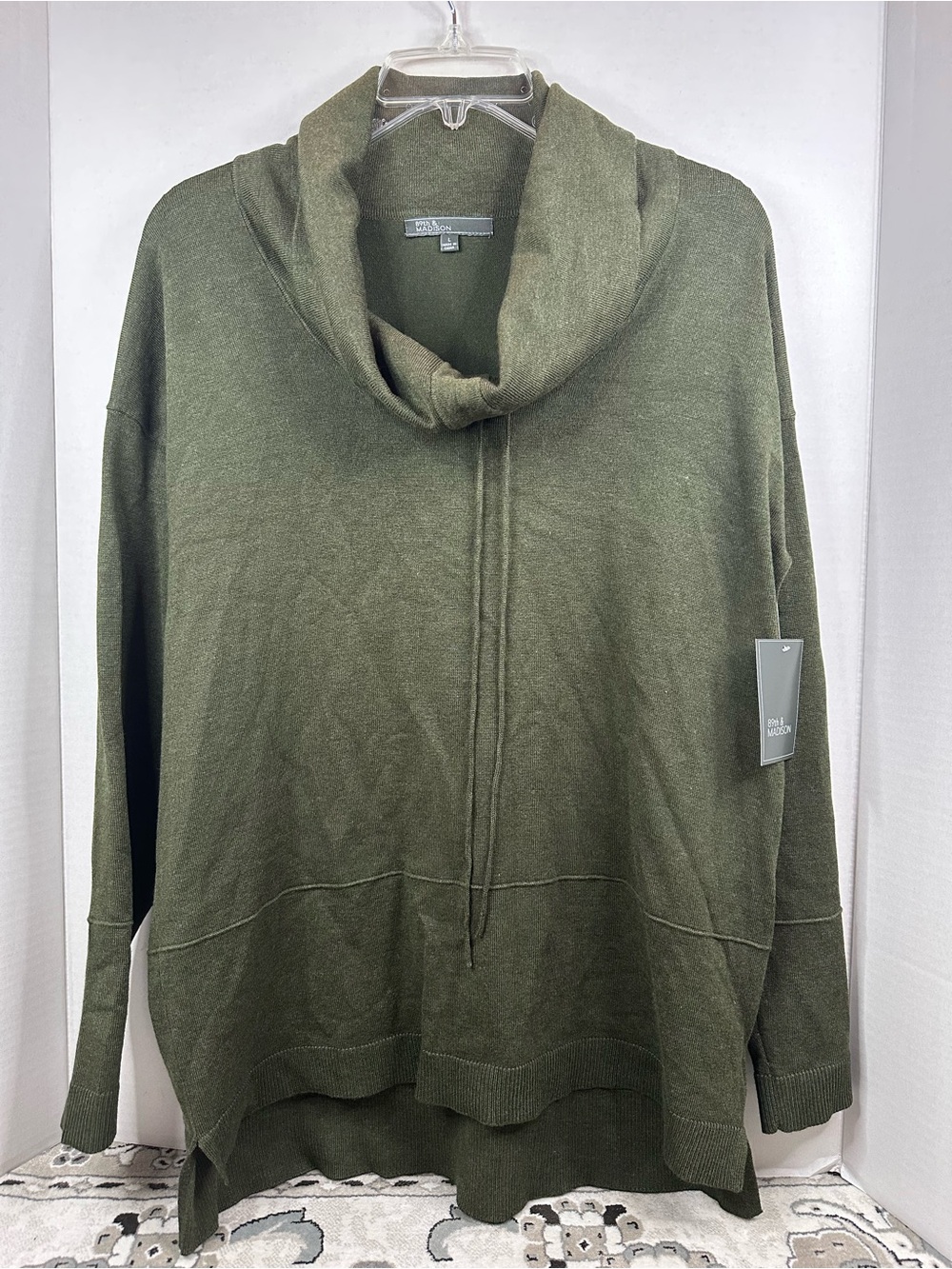 89th & Madison Olive Green Cowl Neck Sweater, size Large, NWT